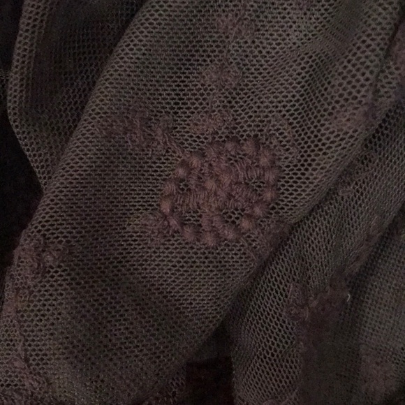 Gray pull over - Picture 4 of 4